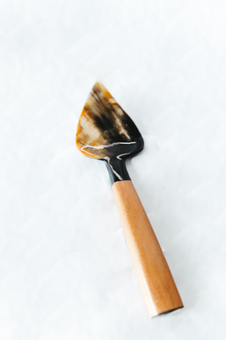 Wood & Horn Cake Shovel